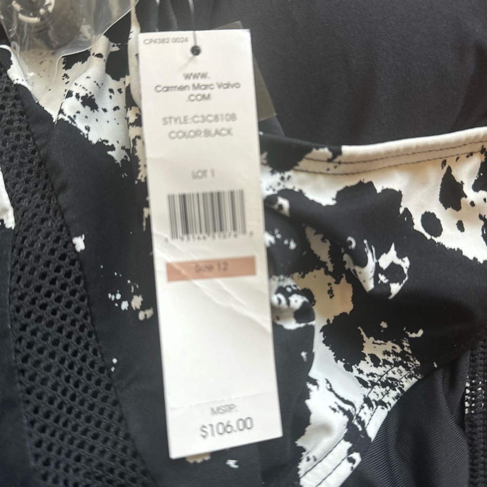 Carmen Marc Valvo Black and White One-Shoulder One Piece - Picture 6 of 7